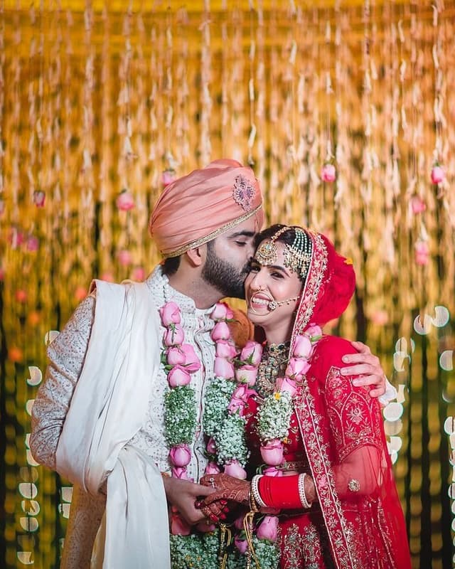 Sid Wedding Photos - Wedding Couple Kiss
